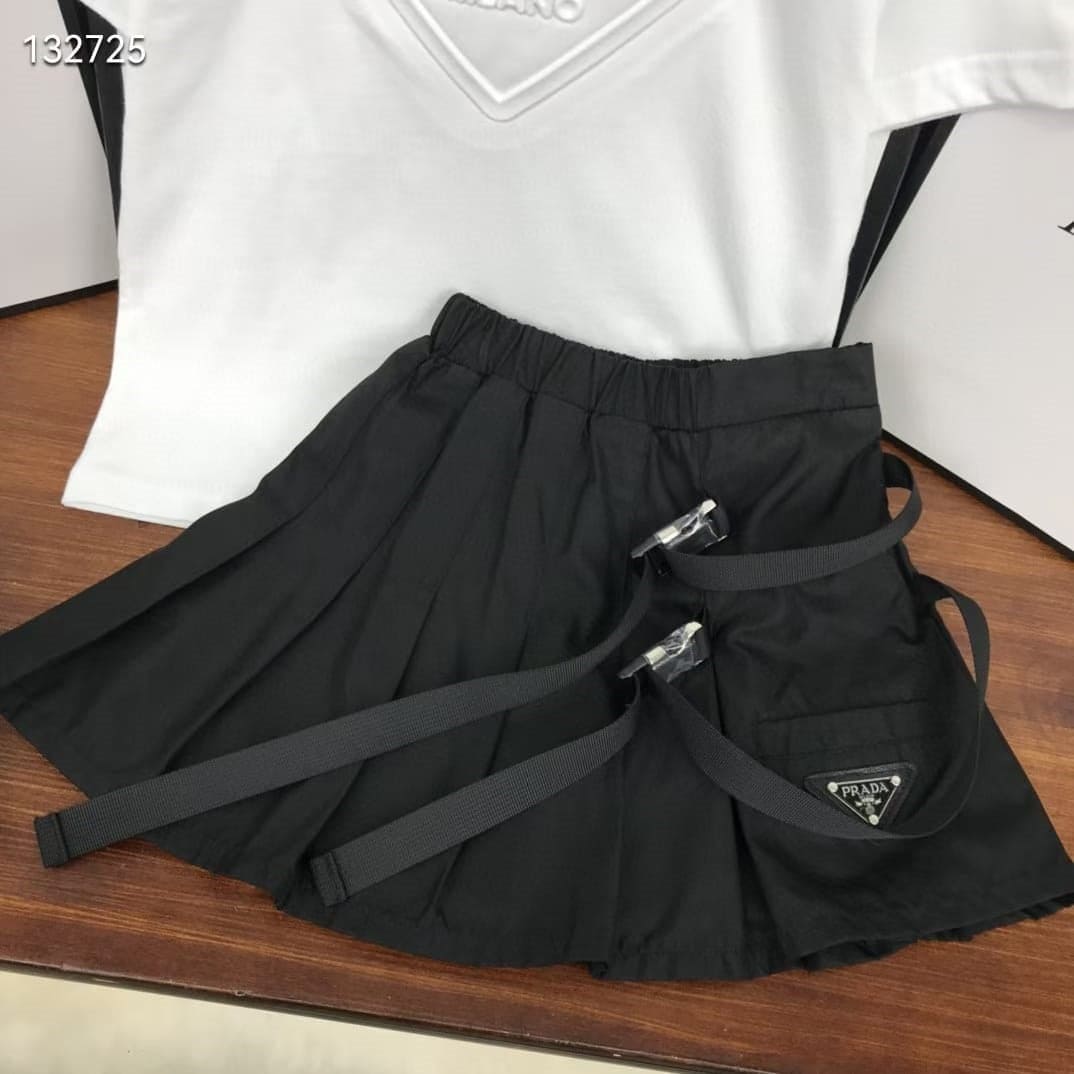 PD Girls T-Shirts and Skirt