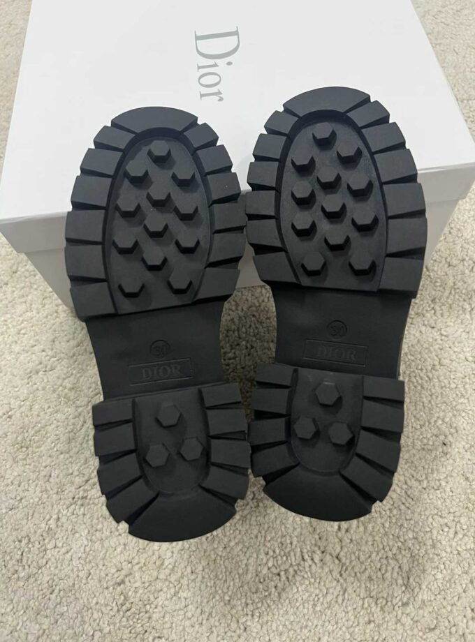 Dior Kids' Chelsea Boot
Black Polished Calfskin