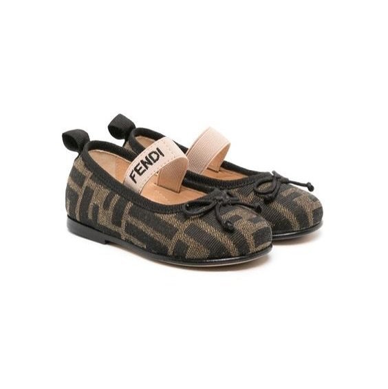 Fendi kids plum shoe