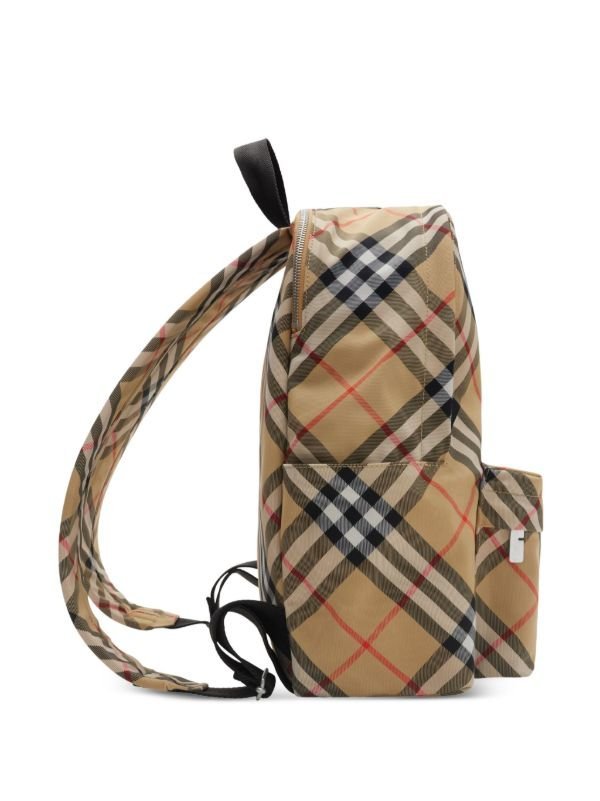 Burberry
small check backpack.
One sizes for kids