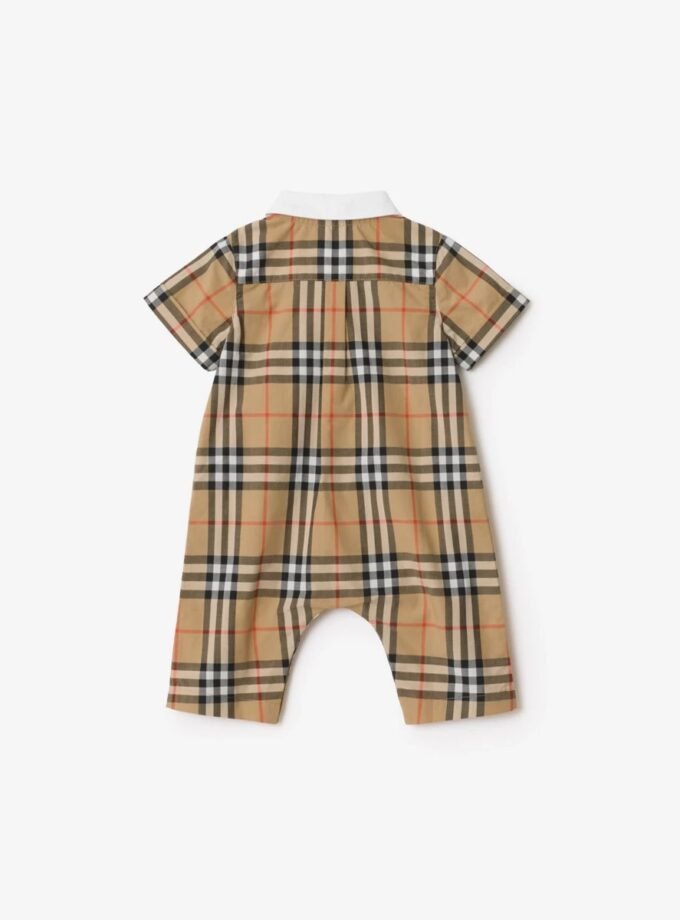 Burberry infants
check-pattern pocket rompe