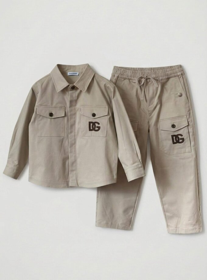 Dolce & Gabbana Kids
DG logo
